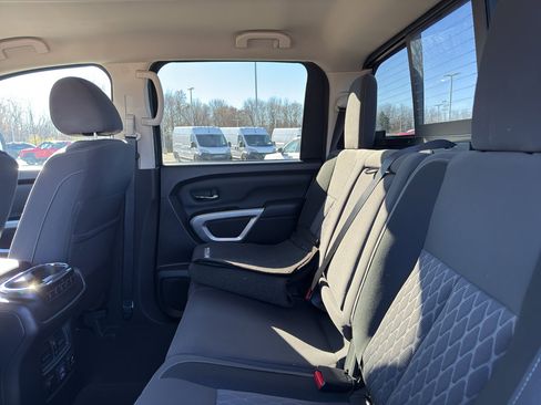 Certified 2024 Nissan Titan SV w/ SV Convenience Package image 34