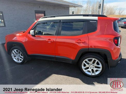 Used 2021 Jeep Renegade Latitude AWD/4WD image 7