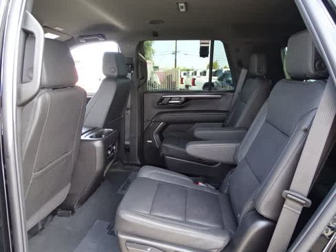 Used 2026 Chevrolet Tahoe LT w/ Comfort Package AWD/4WD image 22