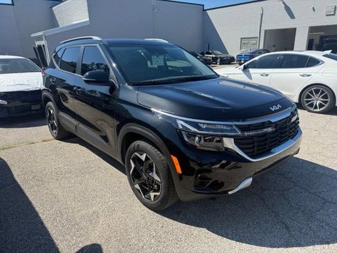 Certified 2025 Kia Seltos S AWD/4WD image 1