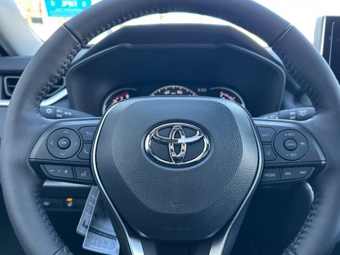 Certified 2025 Toyota RAV4 XLE image 23