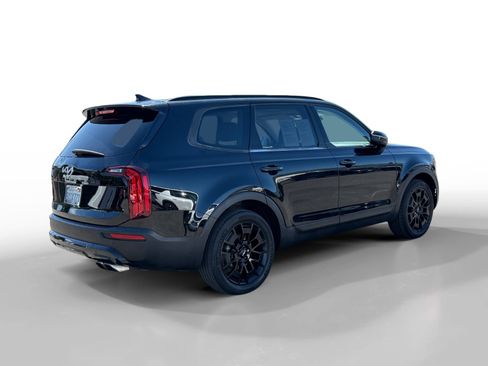 Used 2022 Kia Telluride EX w/ EX Premium Package AWD/4WD image 5
