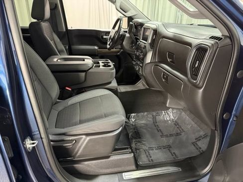 Used 2020 Chevrolet Silverado 1500 LT w/ Convenience Package AWD/4WD image 10