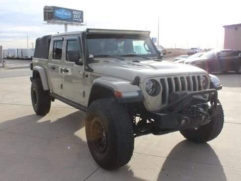 Used 2020 Jeep Gladiator Rubicon image 18