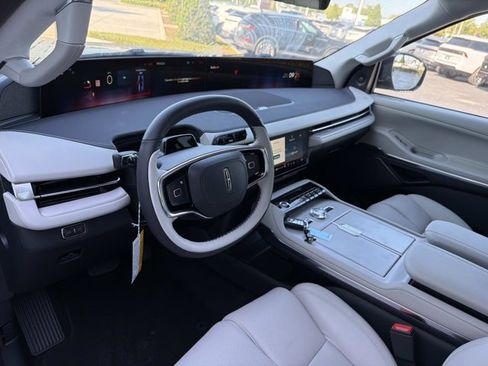 New 2026 Lincoln Navigator L Reserve AWD/4WD image 14