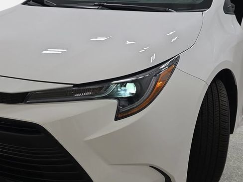 Certified 2025 Toyota Corolla LE FWD image 27