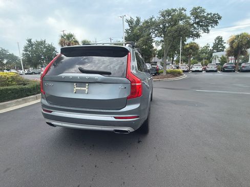 Used 2019 Volvo XC90 T6 Momentum AWD/4WD image 17