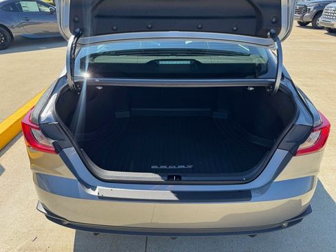 New 2025 Toyota Camry Hybrid AWD/4WD image 22