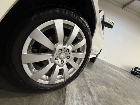 Used 2012 Mercedes-Benz GLK 350 4MATIC image 11