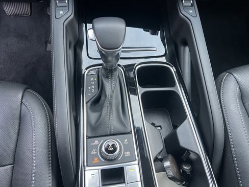 Certified 2024 Kia Telluride EX w/ EX Captain's Chair Package image 18