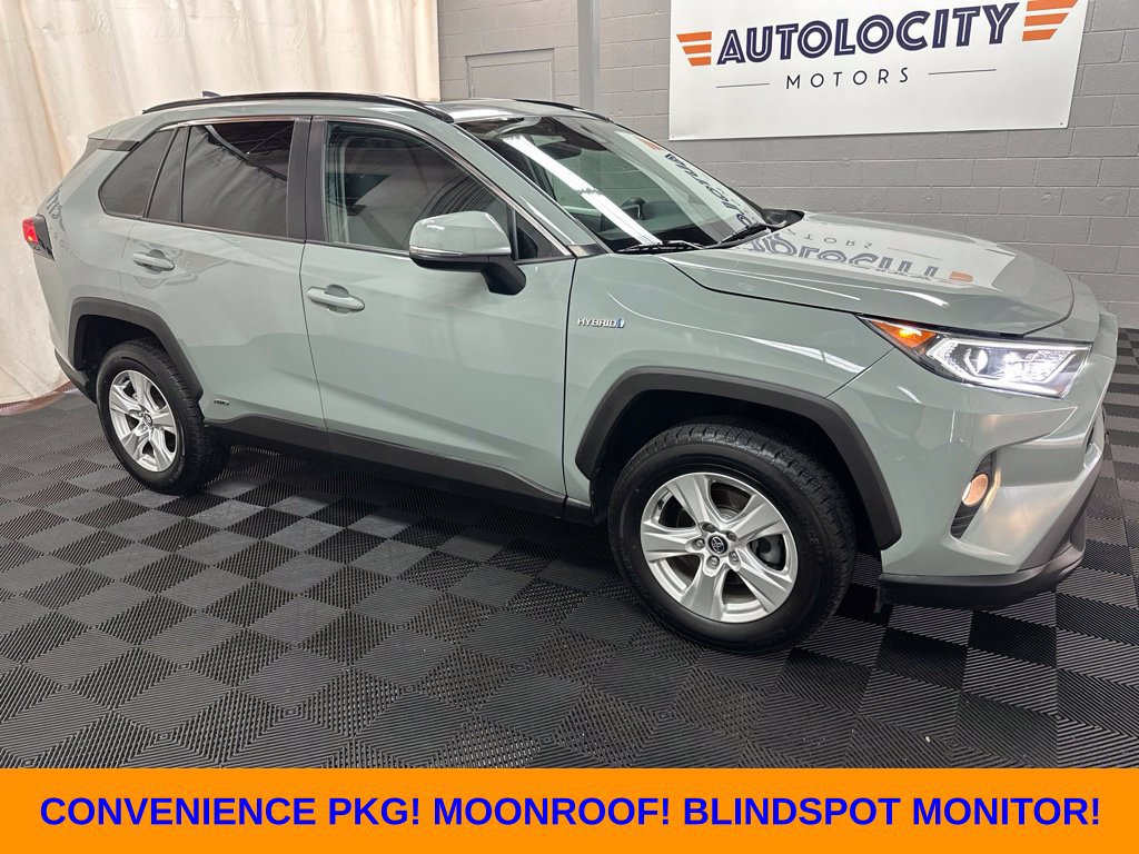Used 2020 Toyota RAV4 XLE w/ Convenience Package AWD/4WD image 1