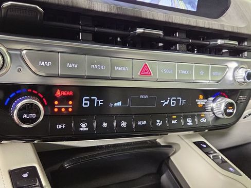 Certified 2024 Kia Telluride SX Prestige AWD/4WD image 19
