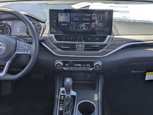 New 2026 Nissan Altima 2.5 SV FWD image 27