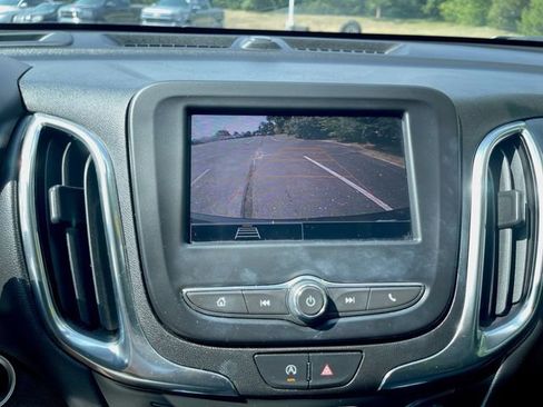 Used 2023 Chevrolet Equinox LT AWD/4WD image 15