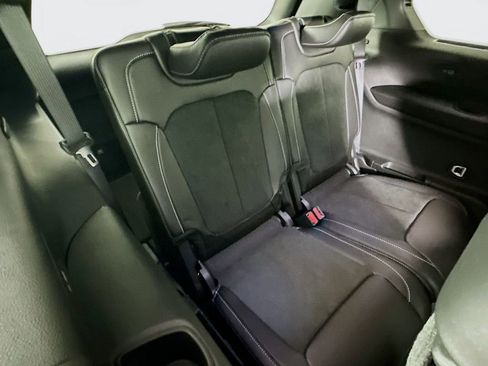 New 2025 Jeep Grand Cherokee L Altitude image 34