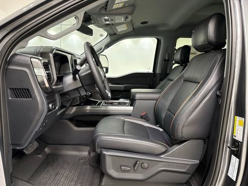 New 2026 Ford F250 Lariat w/ Black Appearance Package AWD/4WD image 18