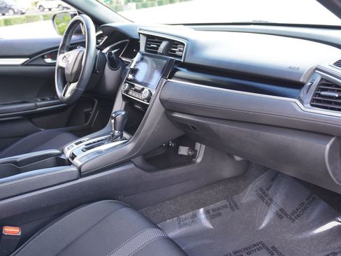 Used 2020 Honda Civic Sport image 11