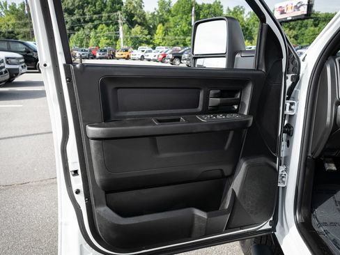 New 2026 RAM 3500 Tradesman AWD/4WD image 16