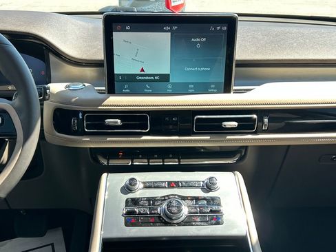 Certified 2024 Lincoln Aviator AWD w/ Premium Package image 20