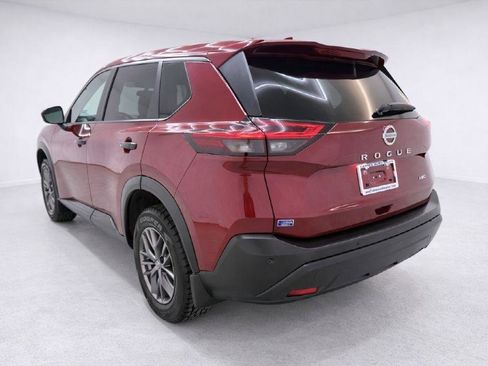 Used 2021 Nissan Rogue S image 5