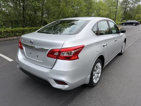 Used 2017 Nissan Sentra S FWD image 5
