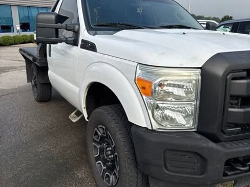 Used 2011 Ford F250 XL w/ Snow Plow Prep Pkg AWD/4WD image 2