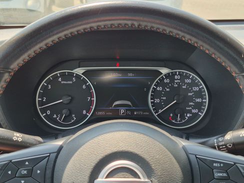 Used 2024 Nissan Sentra SR FWD image 21