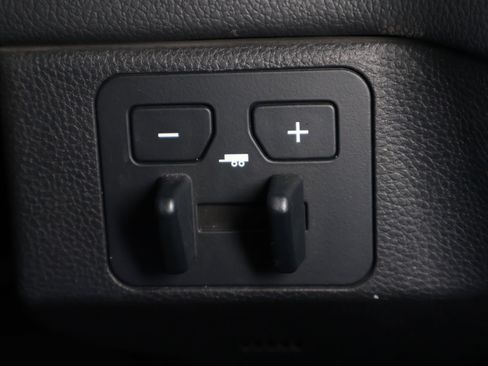 Used 2024 Toyota Tundra Limited w/ TRD Off-Road Package image 20