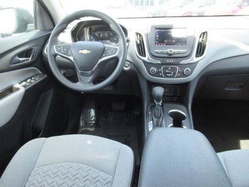 Used 2024 Chevrolet Equinox LS w/ Driver Confidence II Package FWD image 13