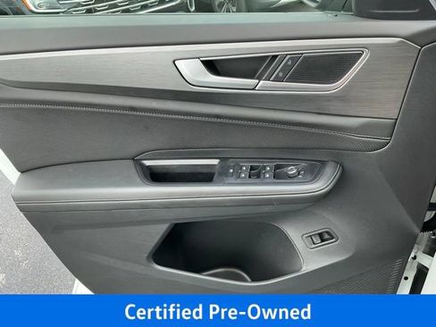 Used 2025 Volkswagen Atlas Cross Sport SE FWD image 11