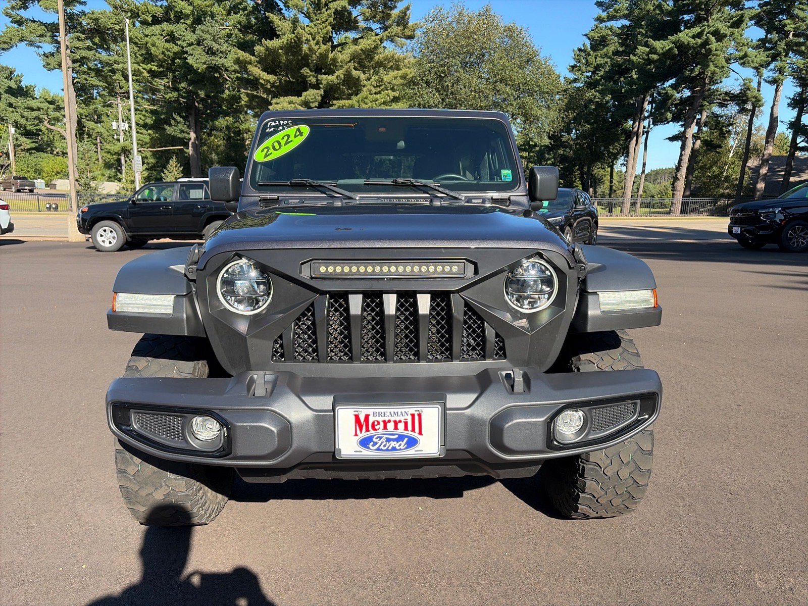 Used 2024 Jeep Wrangler Unlimited Sport AWD/4WD image 2