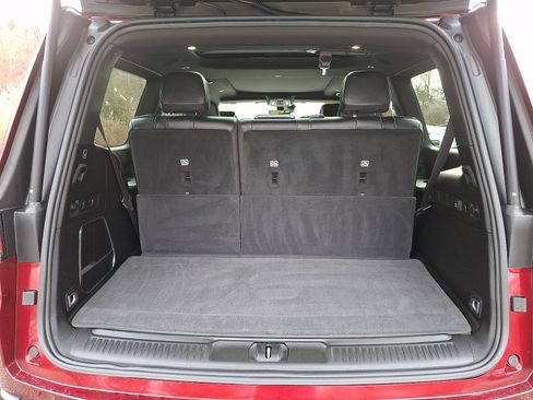 Used 2024 Jeep Wagoneer Series II image 32