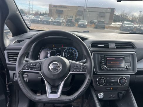 Used 2019 Nissan Leaf S w/ S Charge Package image 2