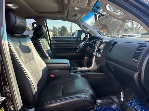 Used 2012 Toyota Tundra Limited image 5