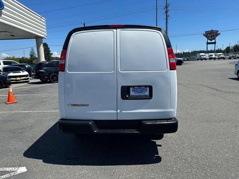 Used 2023 Chevrolet Express 2500 Extended w/ Driver Convenience Package RWD image 3