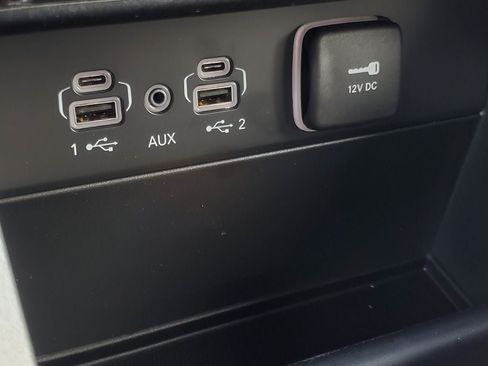 New 2026 Jeep Grand Cherokee L Limited w/ Limited Altitude Package AWD/4WD image 24