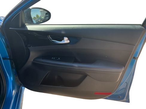 Used 2023 Kia Forte GT-Line w/ GT-Line Technology Package FWD image 16