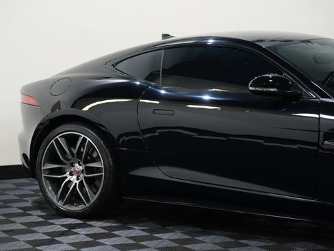 Used 2015 Jaguar F-TYPE R RWD image 13