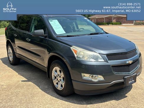 Used 2012 Chevrolet Traverse LS image 3