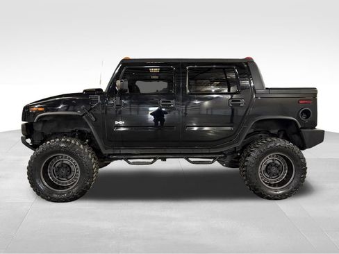 Used 2005 HUMMER H2 SUT w/ Preferred Equipment Group image 2