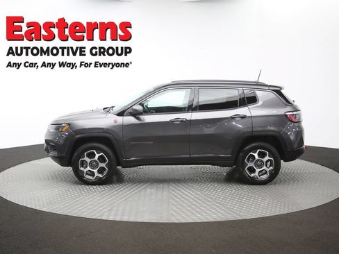Used 2022 Jeep Compass Trailhawk w/ Trailhawk Convenience Group AWD/4WD image 61