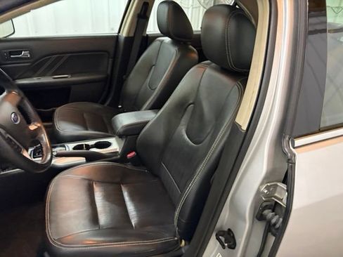 Used 2010 Ford Fusion Sport FWD image 25