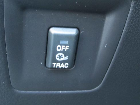 Used 2004 Ford Thunderbird Deluxe image 32