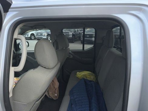 Used 2019 Nissan Frontier SV w/ Value Truck Package image 18