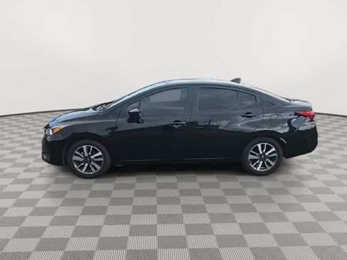 Used 2023 Nissan Versa SV FWD image 5