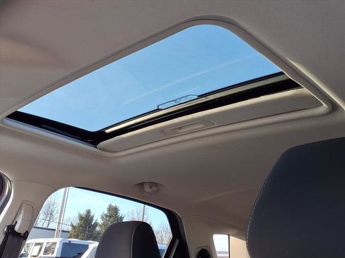 Used 2020 Ford EcoSport SE image 28