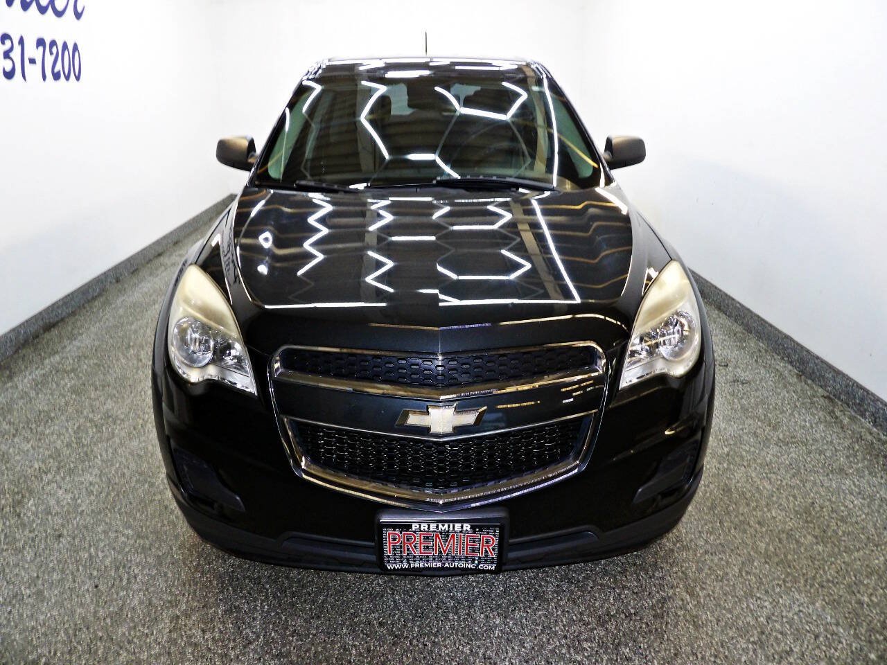 Used 2013 Chevrolet Equinox LS FWD image 2