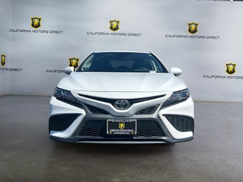 Used 2022 Toyota Camry SE w/ Carpet Mat Package (TMS) image 8