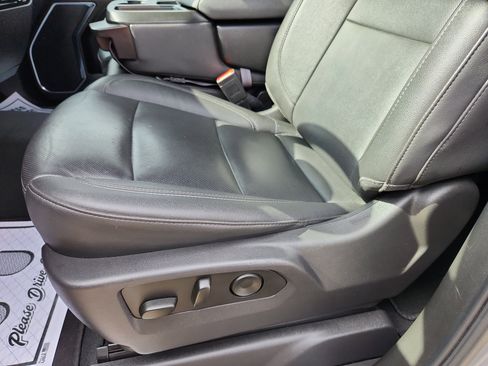 Used 2025 GMC Sierra 1500 SLT image 23