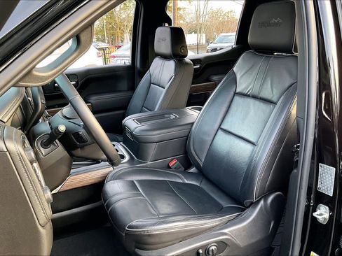 Used 2019 Chevrolet Silverado 1500 High Country w/ High Country Premium Package image 13